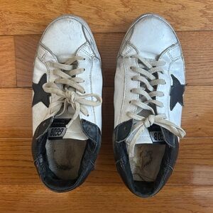 Golden Goose Sneakers